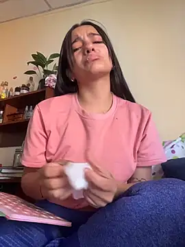 Snapshot of MiaRousexxx_ chatting on October 24, 2025, 9:14 pm MiaRousexxx  online show from October 24, 2025, 9:14 pm