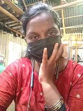 Snapshot of Tamildivya18 chatting on November 1, 2025, 4:19 am Tamildivya18 online show from November 1, 2025, 4:19 am