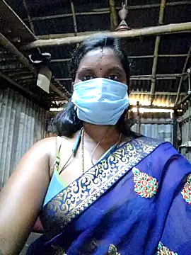 Snapshot of Tamildivya18 chatting on September 18, 2025, 8:06 am Tamildivya18 online show from September 18, 2025, 8:06 am