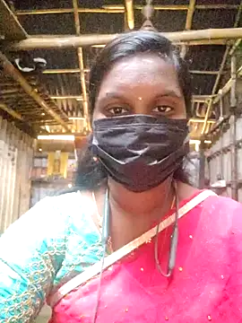 Snapshot of Tamildivya18 chatting on October 16, 2025, 4:43 am Tamildivya18 online show from October 16, 2025, 4:43 am