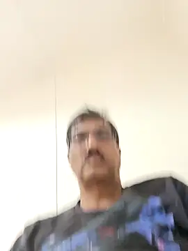 Snapshot of moonflower25 chatting on October 21, 2025, 8:47 am moonflower25 online show from October 21, 2025, 8:47 am