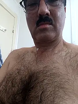 Snapshot of moonflower25 chatting on October 9, 2025, 7:42 am moonflower25 online show from October 9, 2025, 7:42 am