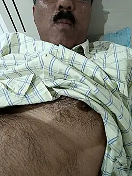 Snapshot of moonflower25 chatting on October 25, 2025, 7:29 am moonflower25 online show from October 25, 2025, 7:29 am