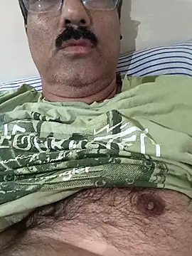 Snapshot of moonflower25 chatting on October 30, 2025, 10:50 pm moonflower25 online show from October 30, 2025, 10:50 pm