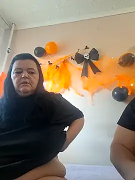 Snapshot of BlacReign chatting on October 19, 2025, 1:36 pm BlacReign online show from October 19, 2025, 1:36 pm