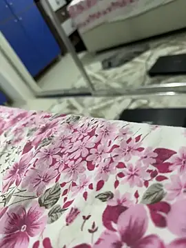 hardick582 online show from October 2, 2025, 8:34 pm