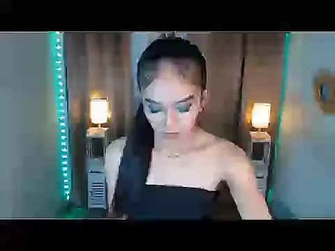 Snapshot of LauraSoHot chatting on January 14, 2026, 8:40 am LauraSoHot online show from January 14, 2026, 8:40 am