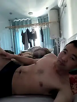 huanhuanaaaaa online show from May 29, 2026, 9:04 am