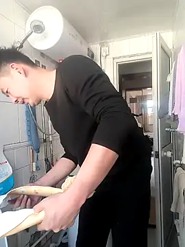 Snapshot of huanhuanaaaaa chatting on February 14, 2026, 4:13 am huanhuanaaaaa online show from February 14, 2026, 4:13 am