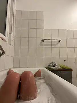 Snapshot of Emilia_Mausi chatting on September 28, 2025, 7:21 pm Emilia Mausi online show from September 28, 2025, 7:21 pm