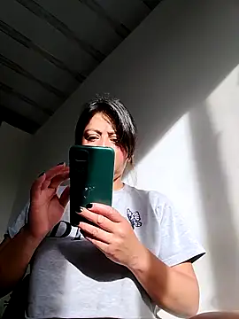 MiaWelkin online show from October 27, 2025, 9:16 pm