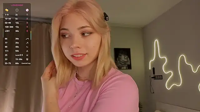 Snapshot of SibleyDurborow chatting on October 17, 2025, 4:27 am SibleyDurborow online show from October 17, 2025, 4:27 am