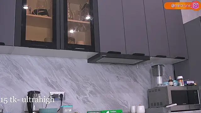 Mirarune online show from March 18, 2026, 7:59 pm