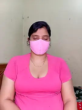 Rose-luckey online show from April 3, 2026, 6:14 pm