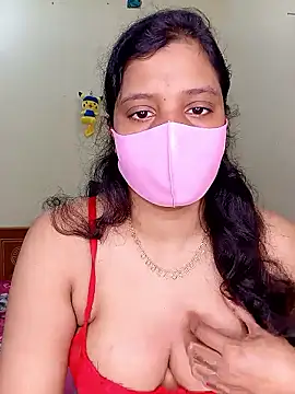 Rose-luckey online show from December 22, 2025, 3:28 am