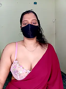 Rose-luckey online show from November 28, 2025, 12:27 pm