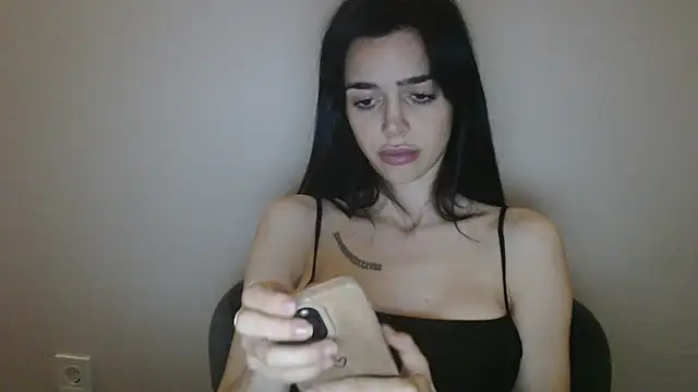 gglingeriee online show from April 13, 2026, 9:19 pm