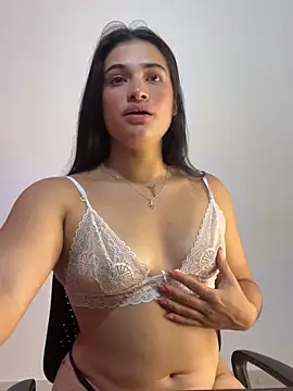 Snapshot of alice_shyness chatting on October 20, 2025, 4:25 am alice shyness online show from October 20, 2025, 4:25 am