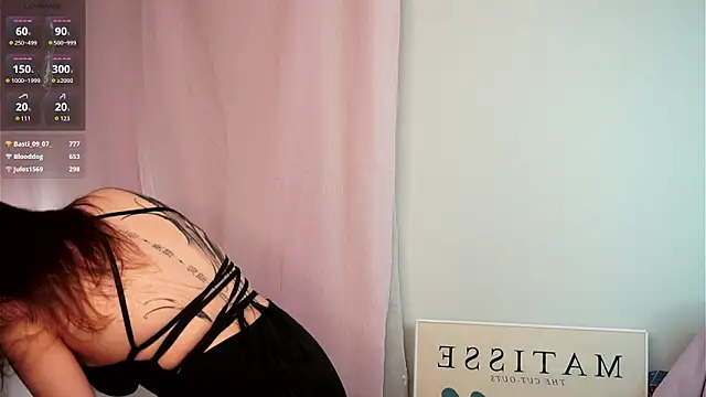 BeckyBurgh online show from October 29, 2025, 5:12 pm