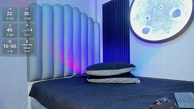  Leohot  online show from November 12, 2025, 3:32 am