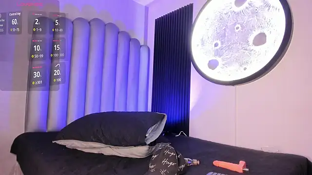 Snapshot of _Leohot_ chatting on October 18, 2025, 4:14 am  Leohot  online show from October 18, 2025, 4:14 am