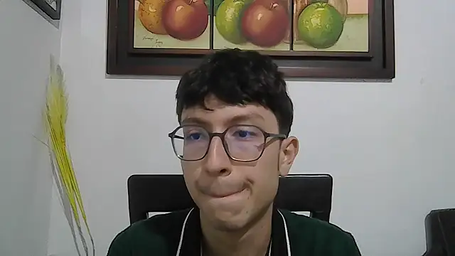 Snapshot of Kevintdx chatting on October 29, 2025, 2:10 am Kevintdx online show from October 29, 2025, 2:10 am