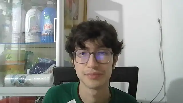 Snapshot of Kevintdx chatting on October 16, 2025, 2:09 am Kevintdx online show from October 16, 2025, 2:09 am