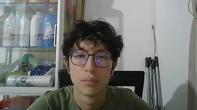 Snapshot of Kevintdx chatting on October 11, 2025, 4:13 am Kevintdx online show from October 11, 2025, 4:13 am