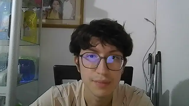 Snapshot of Kevintdx chatting on October 4, 2025, 3:41 am Kevintdx online show from October 4, 2025, 3:41 am