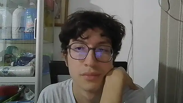 Snapshot of Kevintdx chatting on October 13, 2025, 3:41 am Kevintdx online show from October 13, 2025, 3:41 am