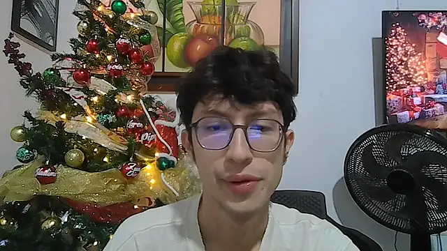 Snapshot of Kevintdx chatting on December 19, 2025, 3:10 am Kevintdx online show from December 19, 2025, 3:10 am