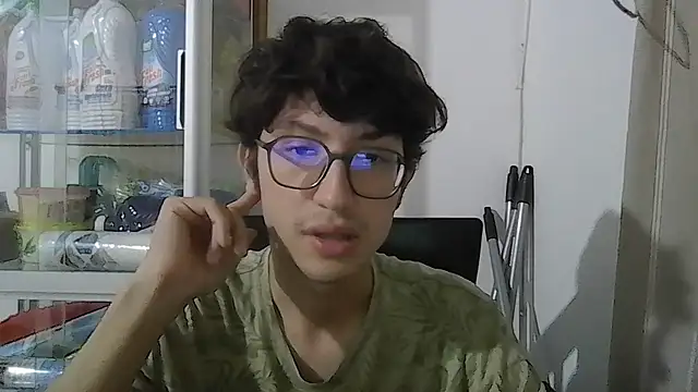 Snapshot of Kevintdx chatting on September 29, 2025, 2:51 am Kevintdx online show from September 29, 2025, 2:51 am