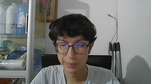 Snapshot of Kevintdx chatting on October 6, 2025, 2:13 am Kevintdx online show from October 6, 2025, 2:13 am