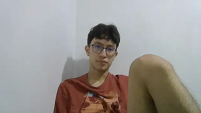 Snapshot of Kevintdx chatting on November 12, 2025, 10:13 pm Kevintdx online show from November 12, 2025, 10:13 pm