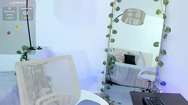 Snapshot of _shaiira chatting on October 20, 2025, 1:11 pm  shaiira online show from October 20, 2025, 1:11 pm