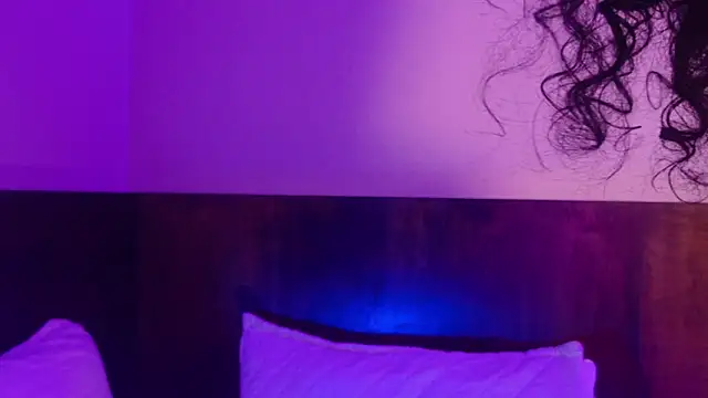 Snapshot of Carly_Monroe_ chatting on October 20, 2025, 10:10 pm Carly Monroe  online show from October 20, 2025, 10:10 pm