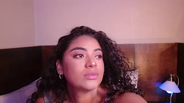 Snapshot of Carly_Monroe_ chatting on October 25, 2025, 10:10 pm Carly Monroe  online show from October 25, 2025, 10:10 pm