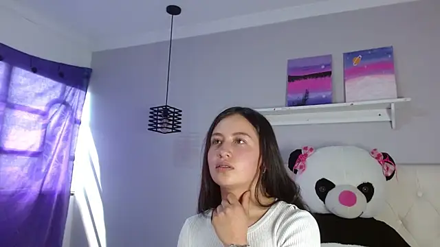 Zaaida  online show from December 2, 2025, 5:25 pm