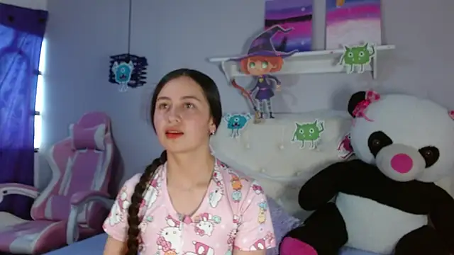 Zaaida  online show from October 24, 2025, 1:43 pm