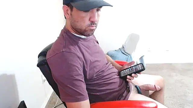 Snapshot of TypicalDepot5 chatting on October 7, 2025, 9:38 pm TypicalDepot5 online show from October 7, 2025, 9:38 pm