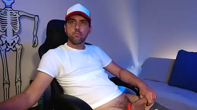 TypicalDepot5 online show from November 18, 2025, 1:25 pm