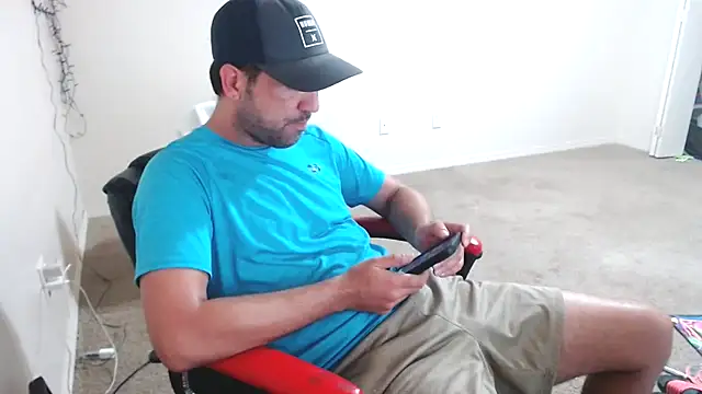 Snapshot of TypicalDepot5 chatting on October 8, 2025, 12:39 pm TypicalDepot5 online show from October 8, 2025, 12:39 pm