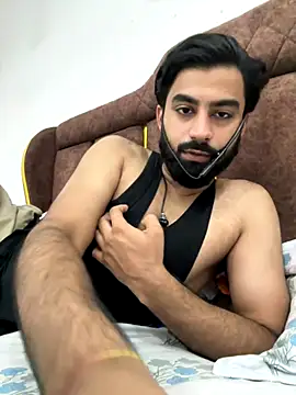 Snapshot of hottestboy03 chatting on October 3, 2025, 5:20 am hottestboy03 online show from October 3, 2025, 5:20 am