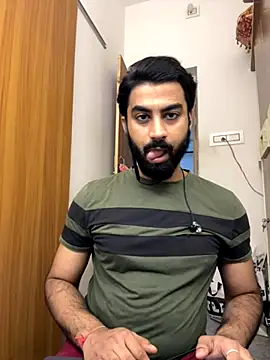 Snapshot of hottestboy03 chatting on October 9, 2025, 5:30 am hottestboy03 online show from October 9, 2025, 5:30 am