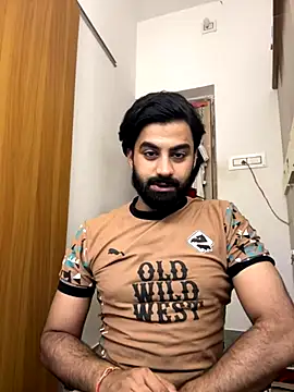 Snapshot of hottestboy03 chatting on October 26, 2025, 9:42 am hottestboy03 online show from October 26, 2025, 9:42 am