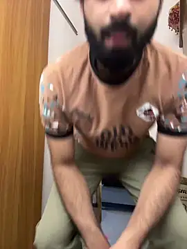 Snapshot of hottestboy03 chatting on October 8, 2025, 8:27 am hottestboy03 online show from October 8, 2025, 8:27 am