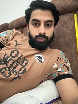 Snapshot of hottestboy03 chatting on October 12, 2025, 10:05 am hottestboy03 online show from October 12, 2025, 10:05 am