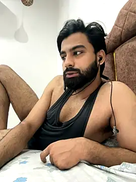 Snapshot of hottestboy03 chatting on October 5, 2025, 4:58 am hottestboy03 online show from October 5, 2025, 4:58 am