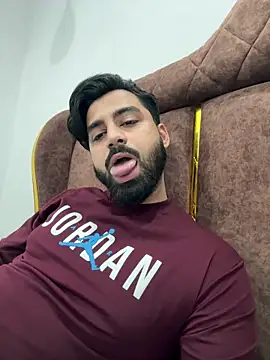 hottestboy03 online show from April 11, 2026, 8:07 am