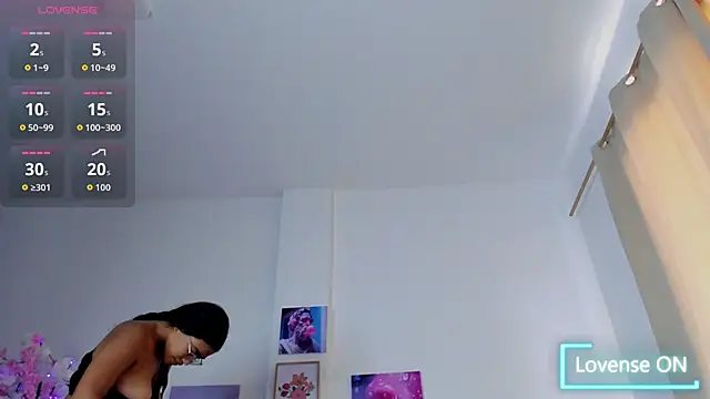 Snapshot of tyra_bankss_ chatting on September 23, 2025, 7:10 pm tyra bankss  online show from September 23, 2025, 7:10 pm